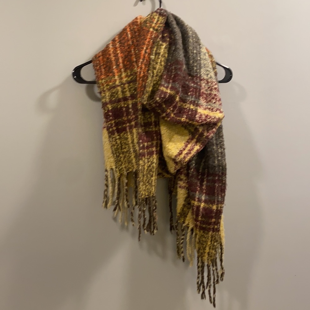 Scarf Bundle - Picture 3 of 9